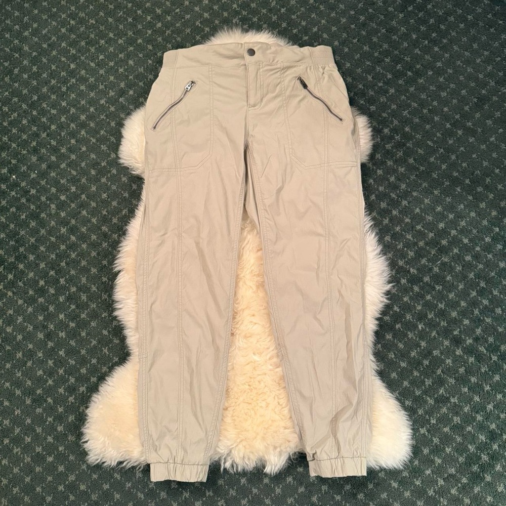 Athleta Beige Tan Trekkie Cropped Jogger Ankle Pants